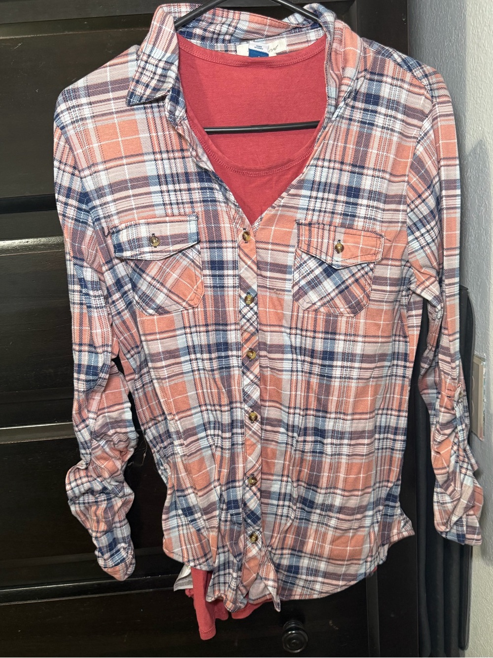 Outfit SET | Passport shirt & Old Navy Tank Top large